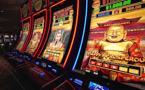 Permainan Live Casino Profesional di dingdong dengan Dealer Langsung